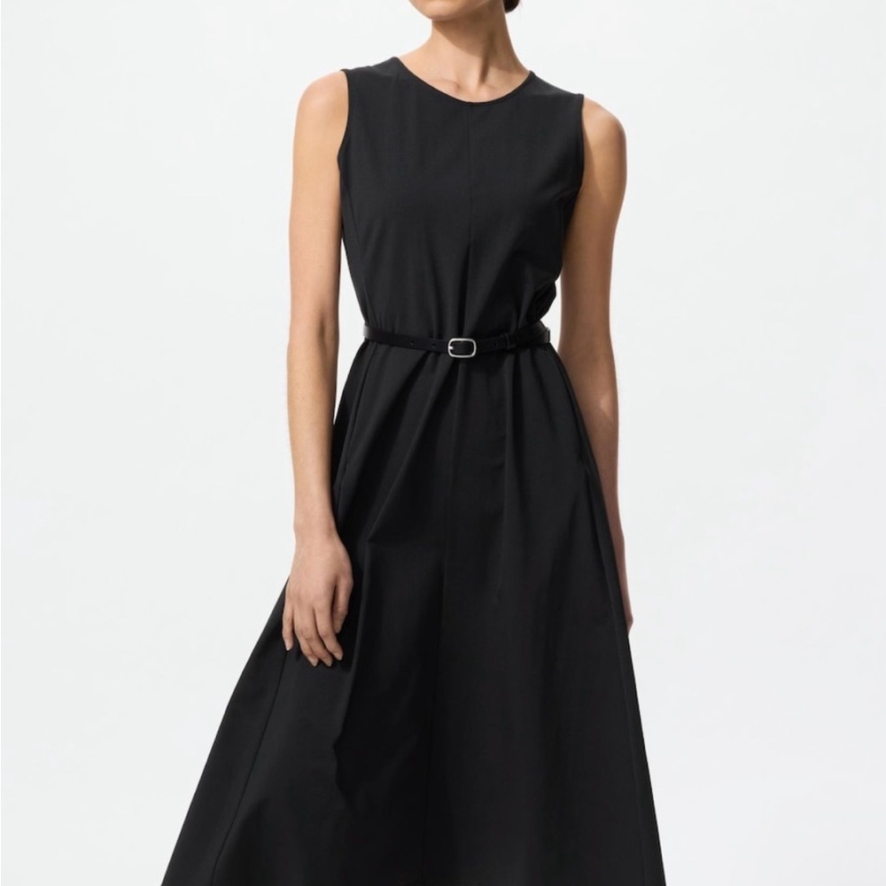 Women’s Black Sleeveless Midi Dress